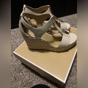 MICHAEL KORS WEDGES